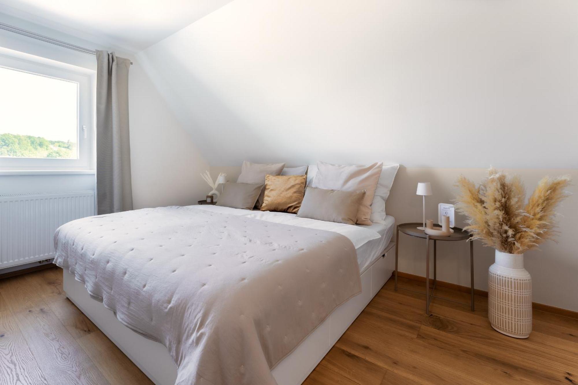 Platschberg Urban Hideaway - Stilvolles Ferienhaus Mit Pool An Der Weinstrasse Berghausen Ruang foto